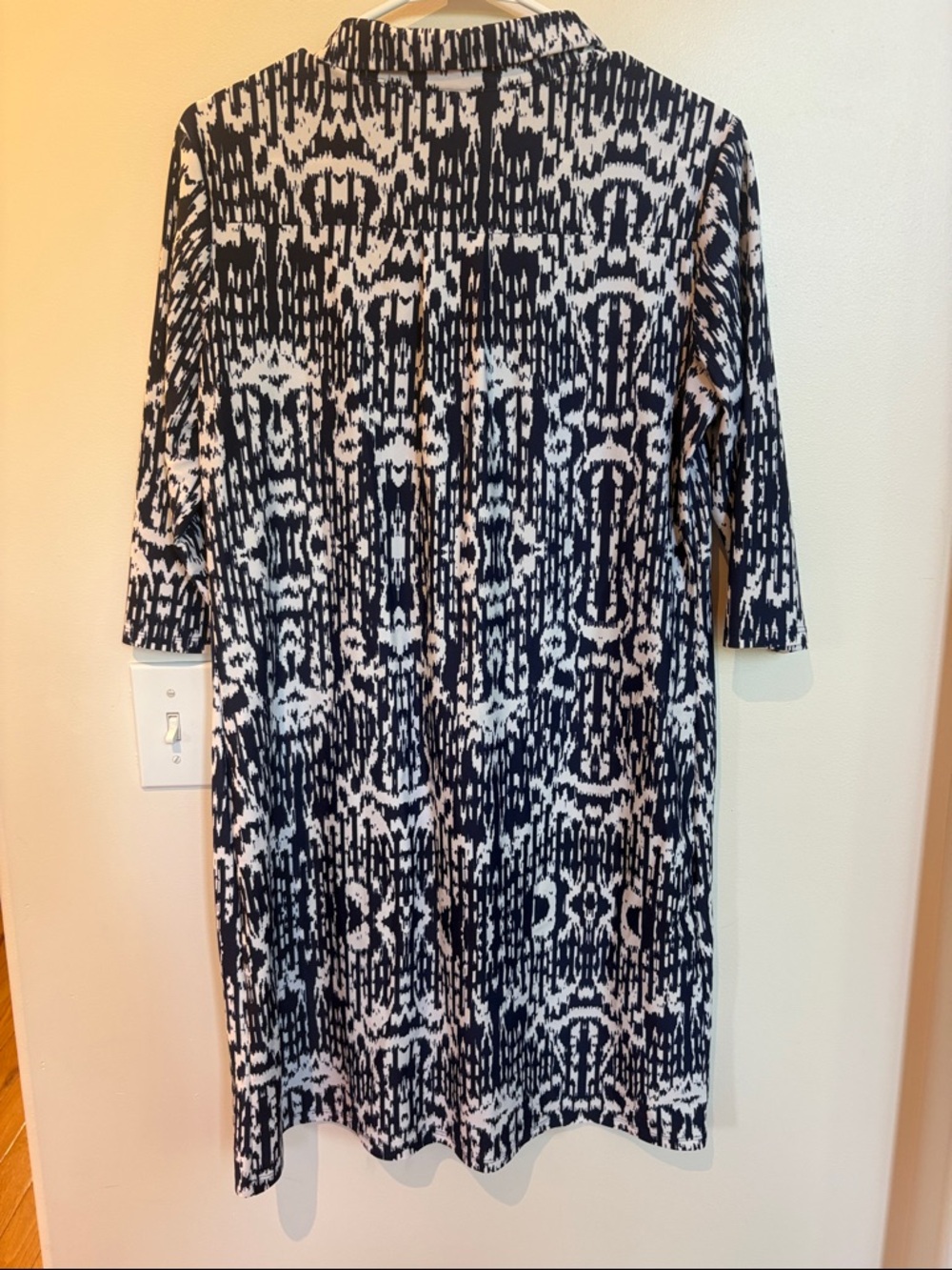 Jude Connally Navy and White Printed Collared Shirt Dress medium - Picture 4 of 5
